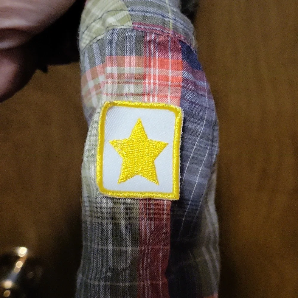 Button up - Picture 4 of 5
